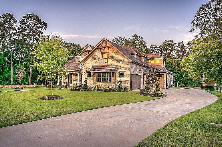 elevate your chelmsford home with resin driveways