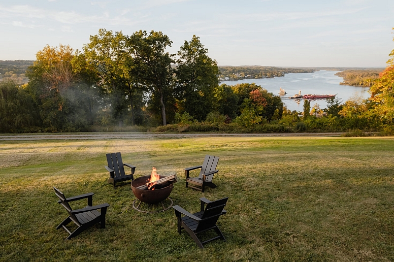 outdoor fire pits and seating