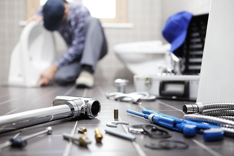 when you encounter a plumbing issue